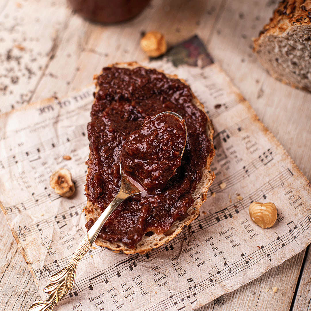 Namaz od šljive sa lešnikom i medom