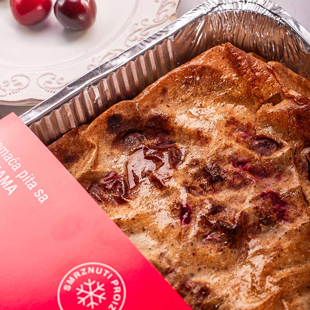 Domaća pita sa višnjama